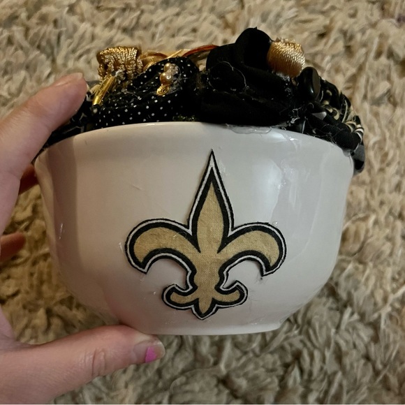 Handmade Saints fabric rose bouquet! - Picture 3 of 6